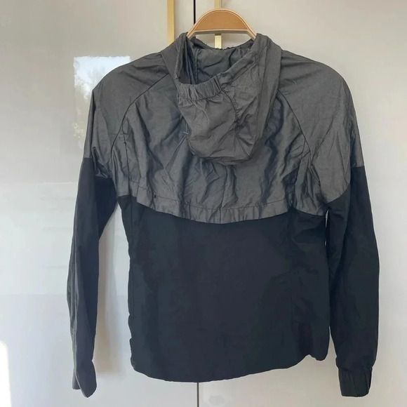 Nike light jacket black and gray size XS - Picture 2 of 7